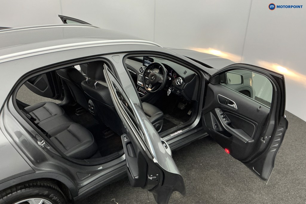 Used Mercedes-Benz GLA 2019 for sale - 77234210: Photo 14