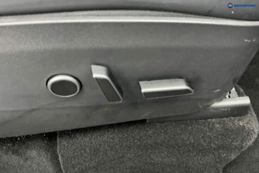 Used Tesla Model Y 2022 for sale - 76340916: Photo 30