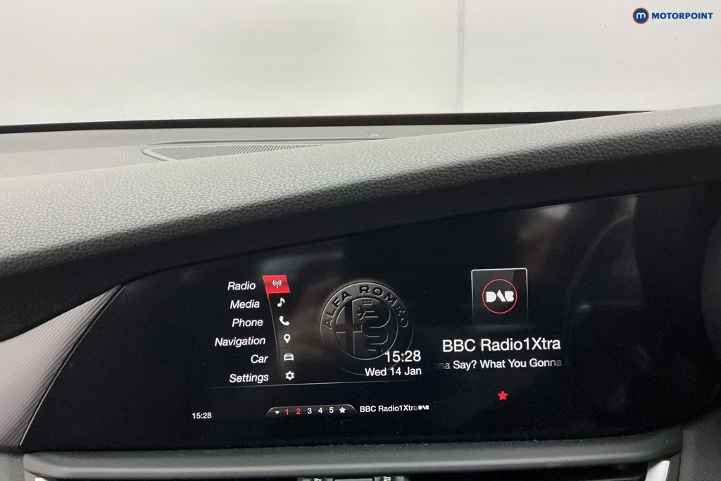 Used Alfa Romeo Giulia 2018 for sale - 77199139: Photo 10