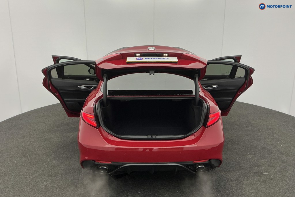 Used Alfa Romeo Giulia 2018 for sale - 77199139: Photo 11