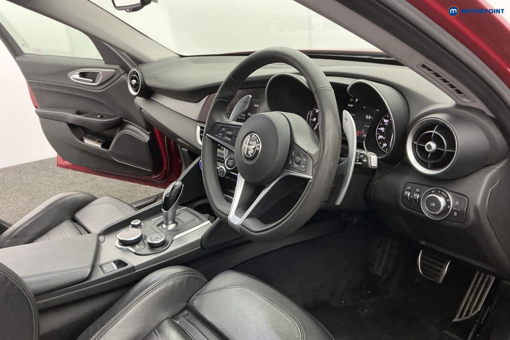 Used Alfa Romeo Giulia 2018 for sale - 77199139: Photo 18