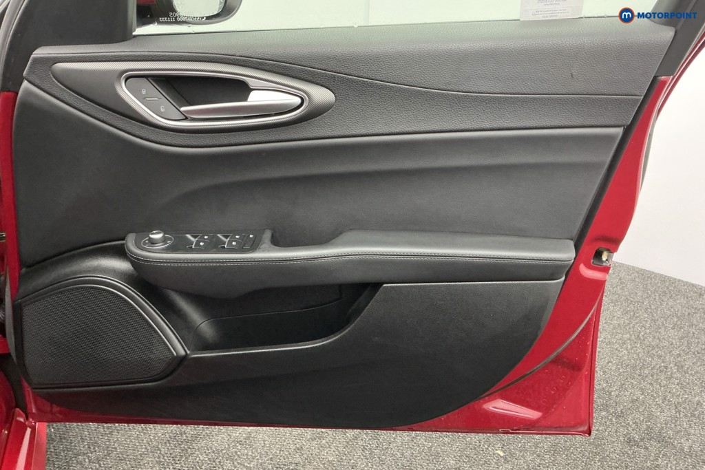 Used Alfa Romeo Giulia 2018 for sale - 77199139: Photo 37