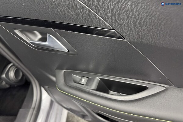 Used Peugeot 208 2023 for sale - 76131852: Photo 33