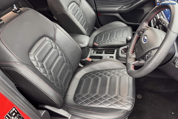 Used Ford Focus 2023 for sale - 76157553: Photo 13