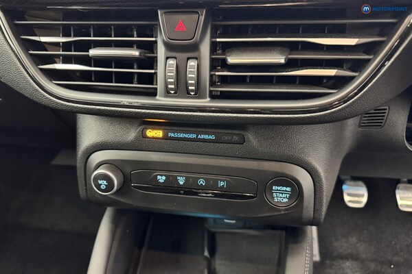 Used Ford Focus 2023 for sale - 76157553: Photo 25