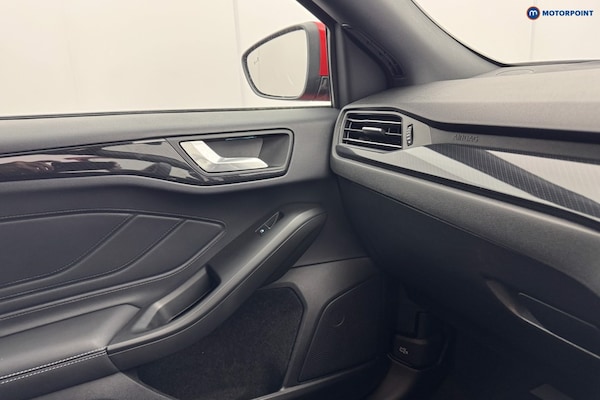 Used Ford Focus 2023 for sale - 76157553: Photo 26