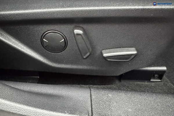 Used Ford Focus 2023 for sale - 76157553: Photo 30