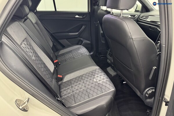 Used Volkswagen T-Roc 2024 for sale - 76117859: Photo 15