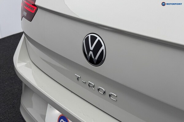 Used Volkswagen T-Roc 2024 for sale - 76117859: Photo 28