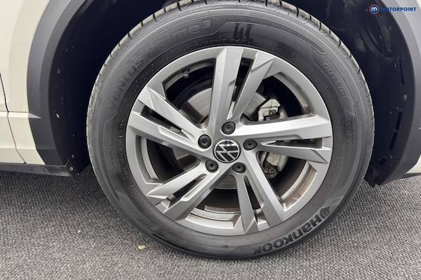 Used Volkswagen T-Roc 2024 for sale - 76117859: Photo 37