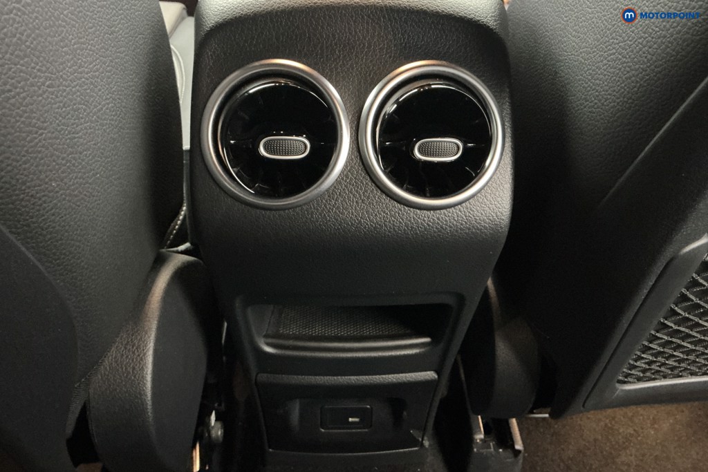 Used Mercedes-Benz GLA 2021 for sale - 77026157: Photo 18