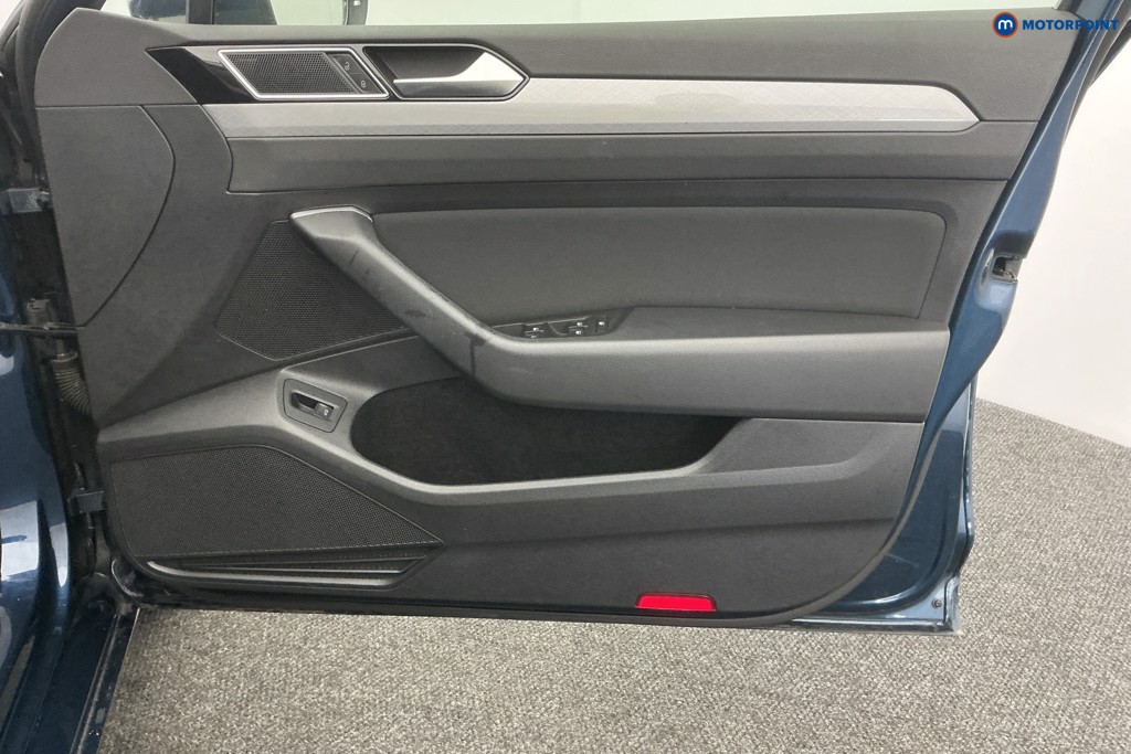 Used Volkswagen Passat 2021 for sale - 76892579: Photo 32