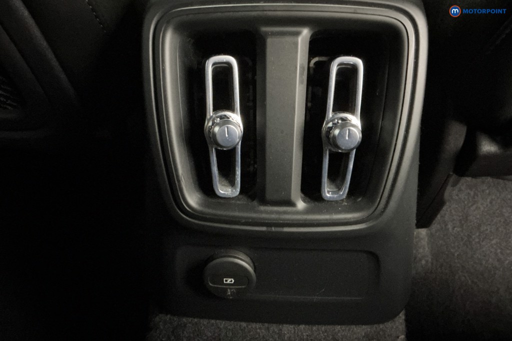 Used Volvo XC40 2022 for sale - 77226052: Photo 19