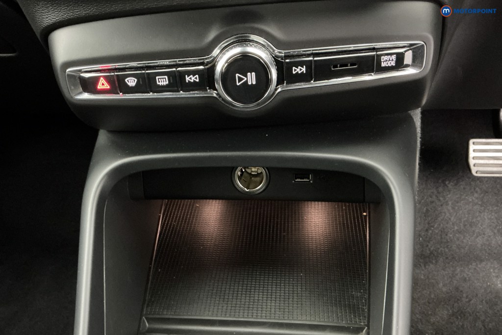 Used Volvo XC40 2022 for sale - 77226052: Photo 25