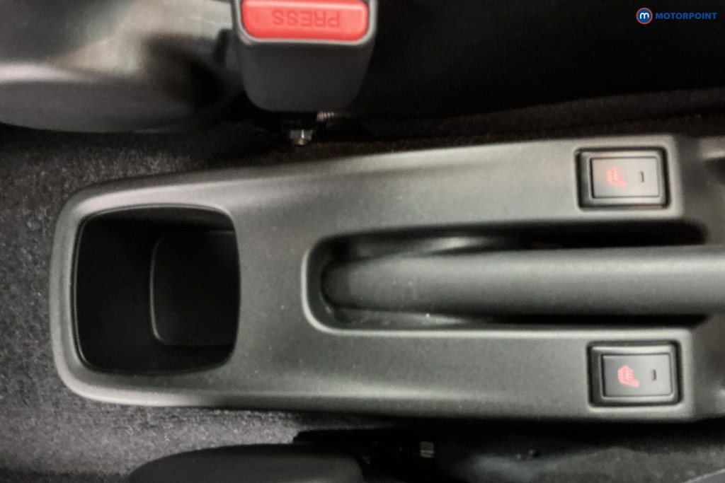 Used Suzuki Swift 2024 for sale - 77275011: Photo 24