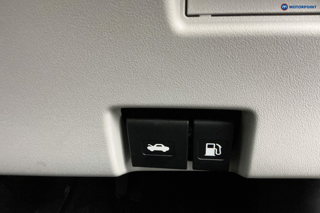 Used Suzuki Swift 2024 for sale - 77275011: Photo 33