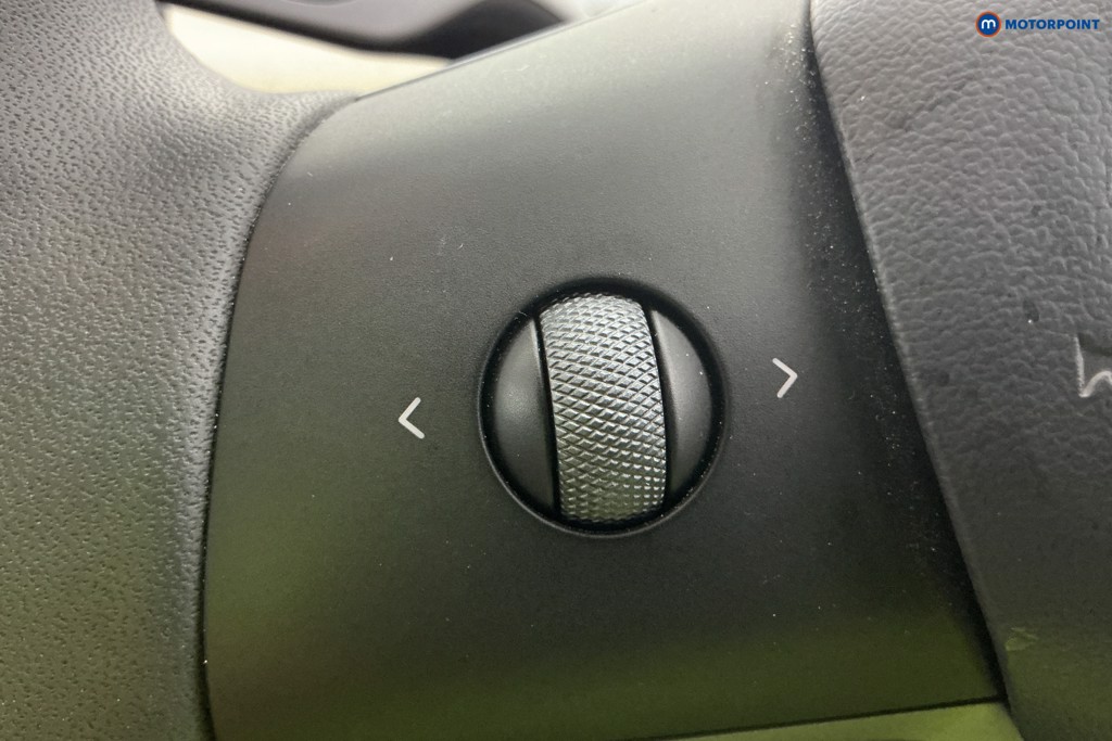 Used Tesla Model Y 2023 for sale - 76892570: Photo 27