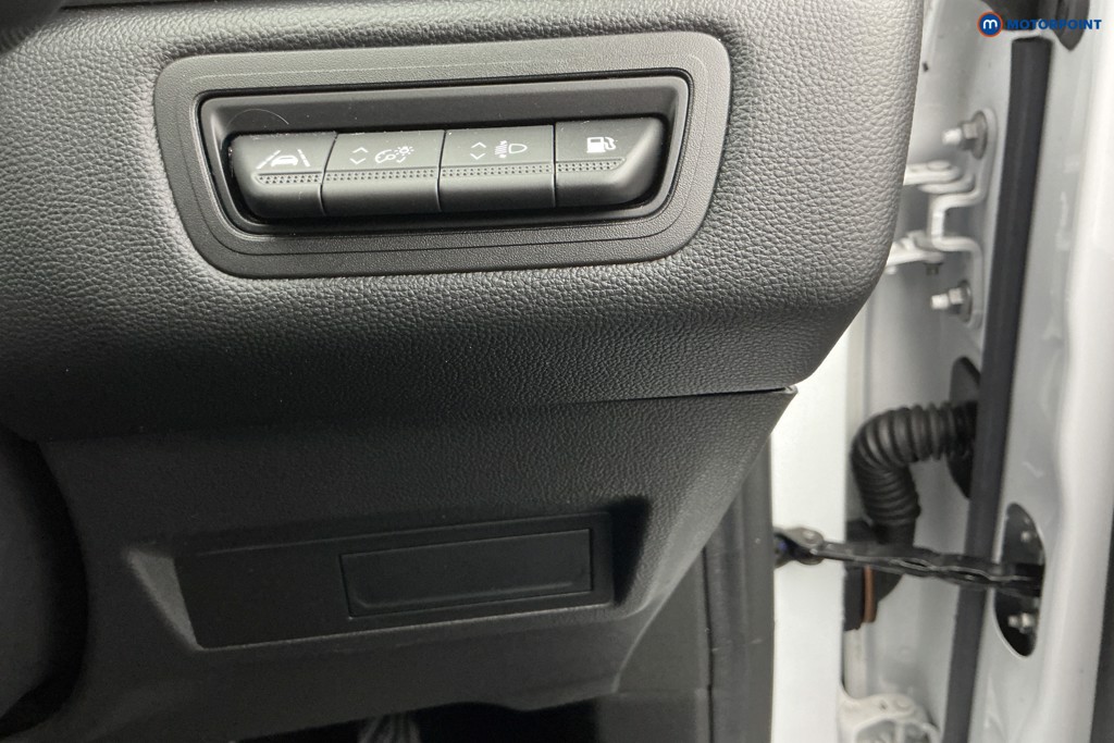 Used Renault Captur 2023 for sale - 77171175: Photo 34