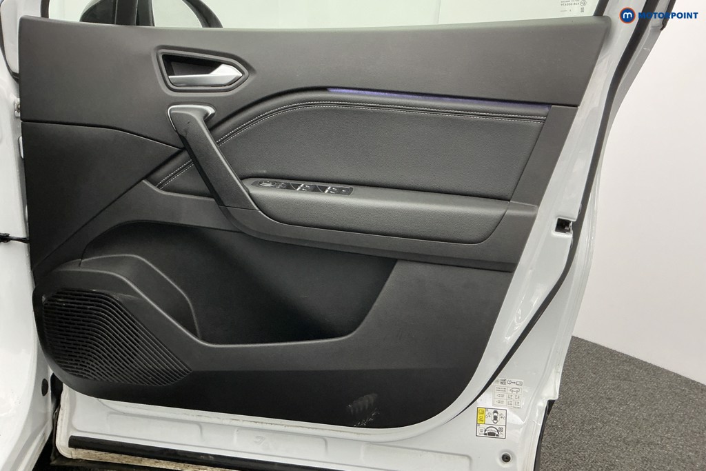 Used Renault Captur 2023 for sale - 77171175: Photo 35