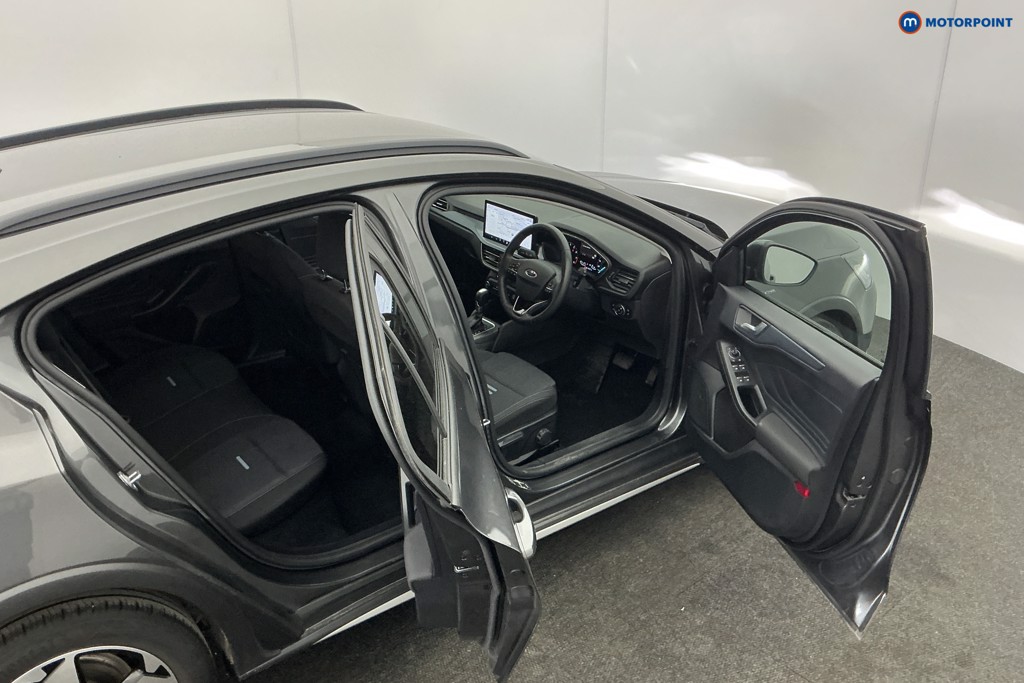 Used Ford Focus 2023 for sale - 77918843: Photo 13