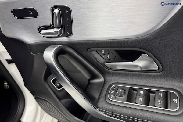 Used Mercedes-Benz CLA 2021 for sale - 76155829: Photo 31