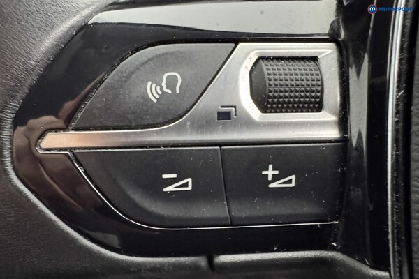 Used Peugeot 3008 2020 for sale - 76235050: Photo 27