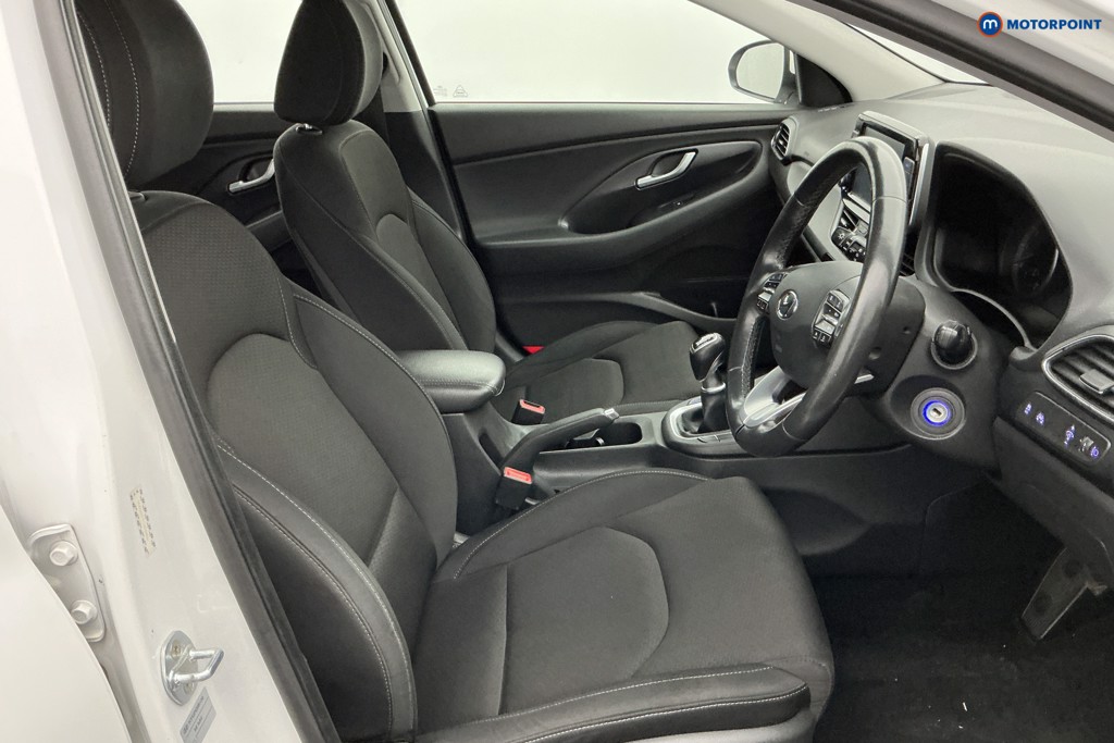 Used Hyundai i30 2018 for sale - 76949325: Photo 14