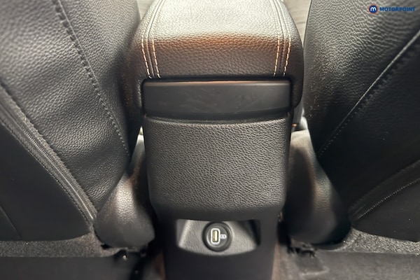 Used Kia Stonic 2023 for sale - 76222897: Photo 18
