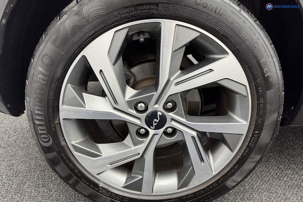 Used Kia Stonic 2023 for sale - 76222897: Photo 42