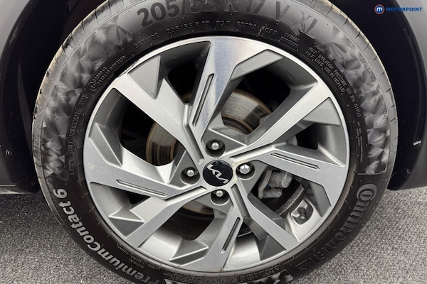 Used Kia Stonic 2023 for sale - 76222897: Photo 43