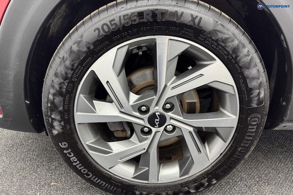 Used Kia Stonic 2023 for sale - 76222897: Photo 44