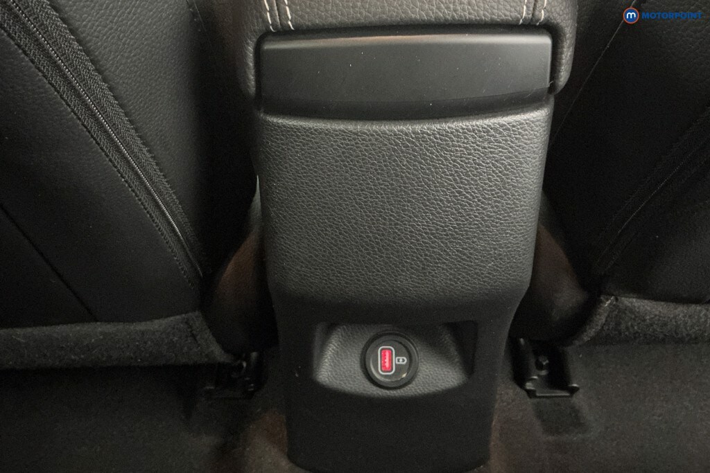 Used Kia Stonic 2023 for sale - 78055770: Photo 18