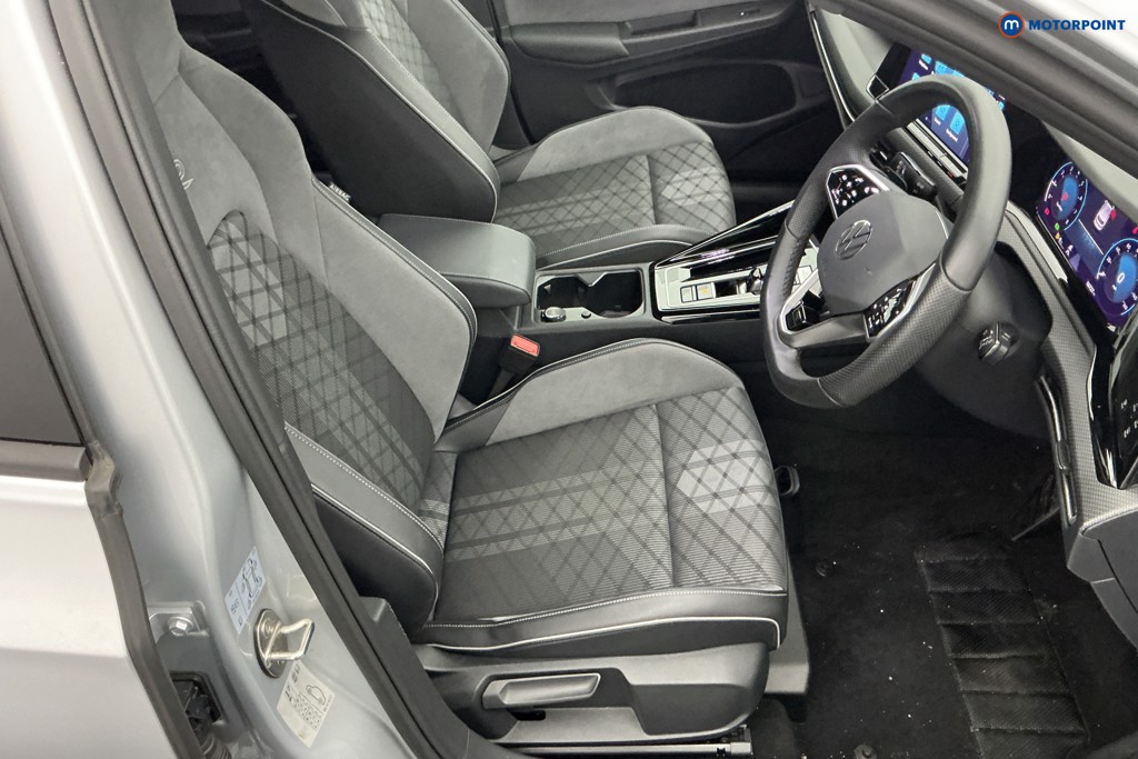 Used Volkswagen Golf 2024 for sale - 76685211: Photo 13