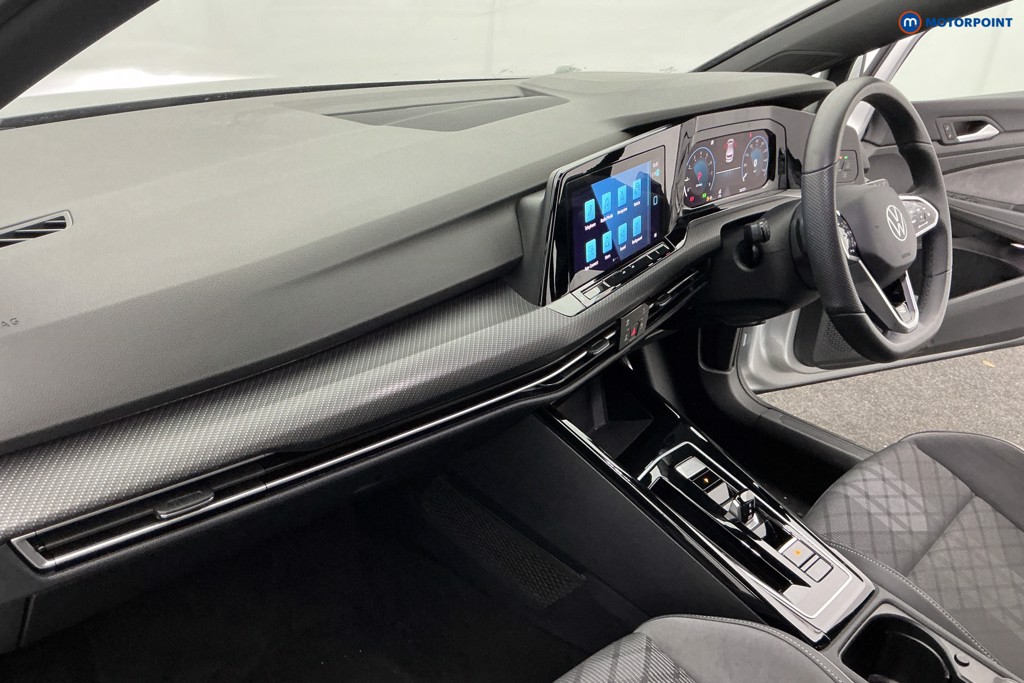 Used Volkswagen Golf 2024 for sale - 76685211: Photo 16