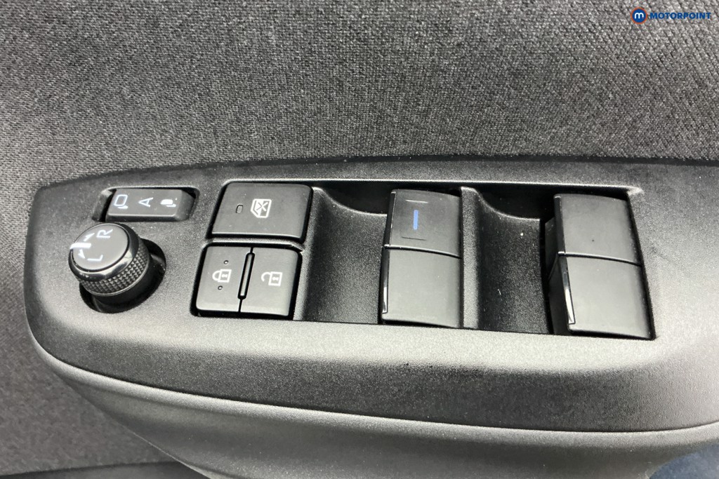 Used Toyota Yaris Cross 2023 for sale - 77152349: Photo 36