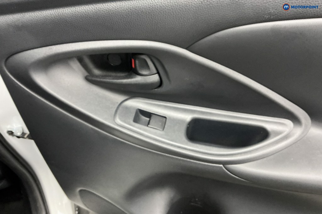 Used Toyota Yaris Cross 2023 for sale - 77152349: Photo 38