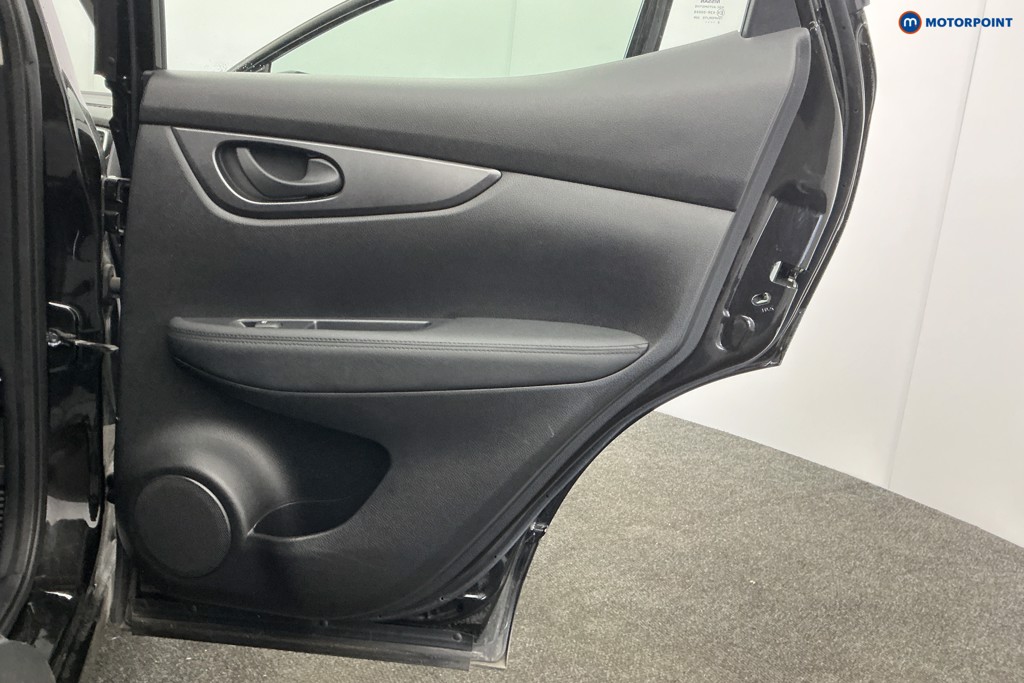 Used Nissan Qashqai 2018 for sale - 77966170: Photo 37