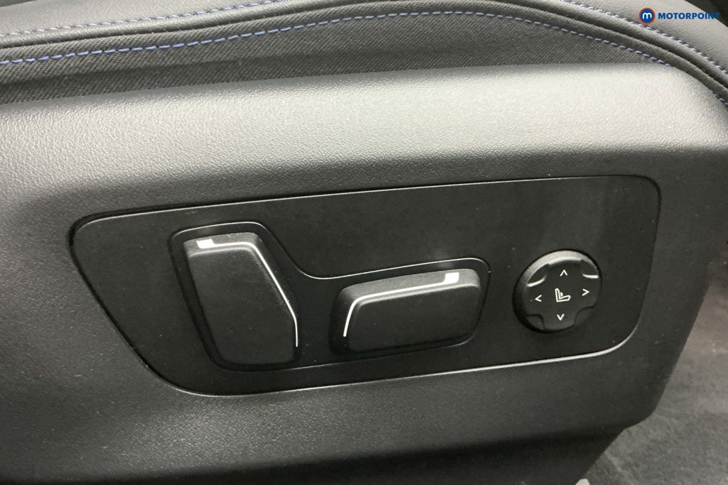 Used BMW 5 Series 2025 for sale - 77421064: Photo 35