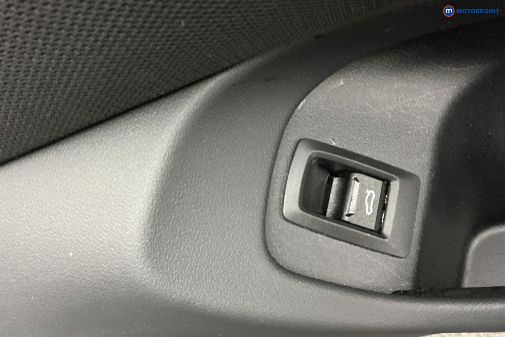 Used BMW 5 Series 2025 for sale - 77421064: Photo 39