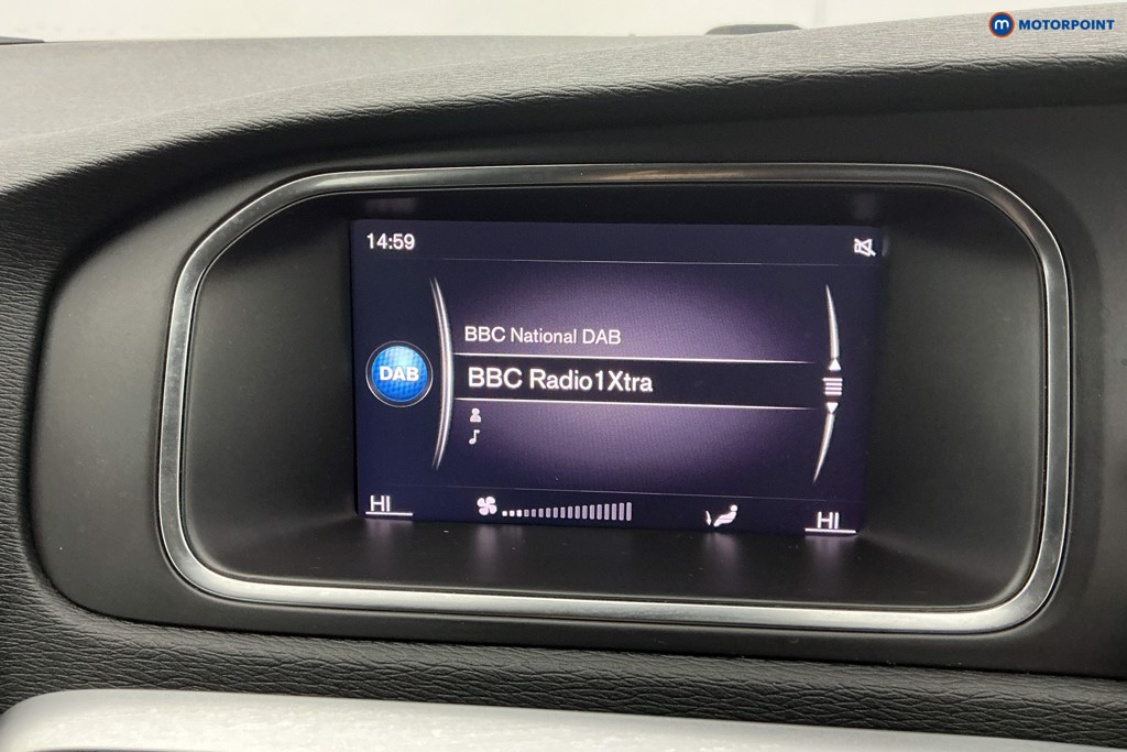 Used Volvo V40 2019 for sale - 77966241: Photo 10