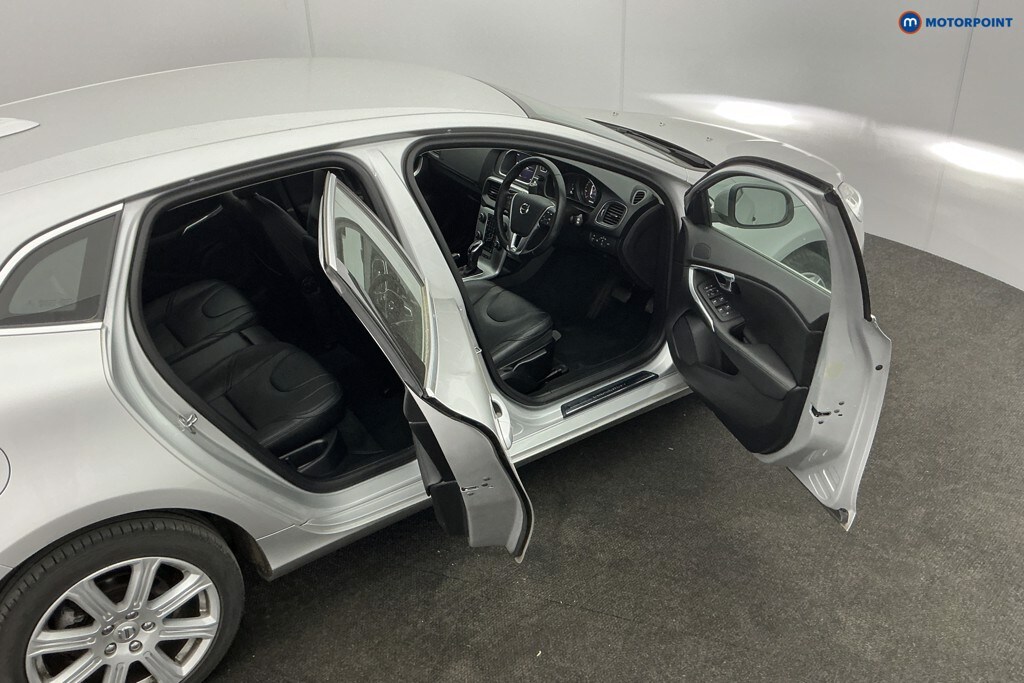 Used Volvo V40 2019 for sale - 77966241: Photo 13