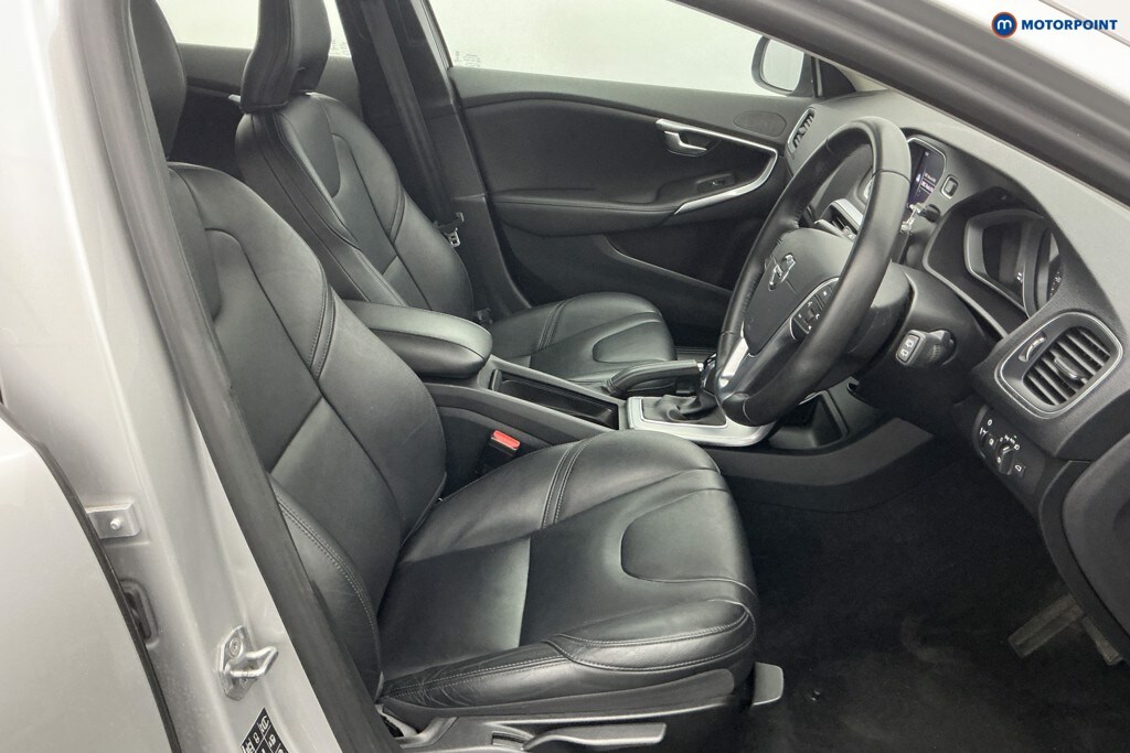 Used Volvo V40 2019 for sale - 77966241: Photo 15