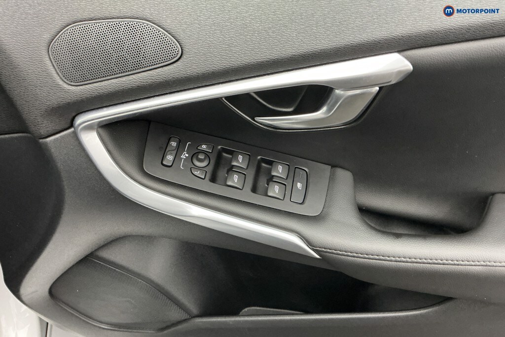 Used Volvo V40 2019 for sale - 77966241: Photo 36