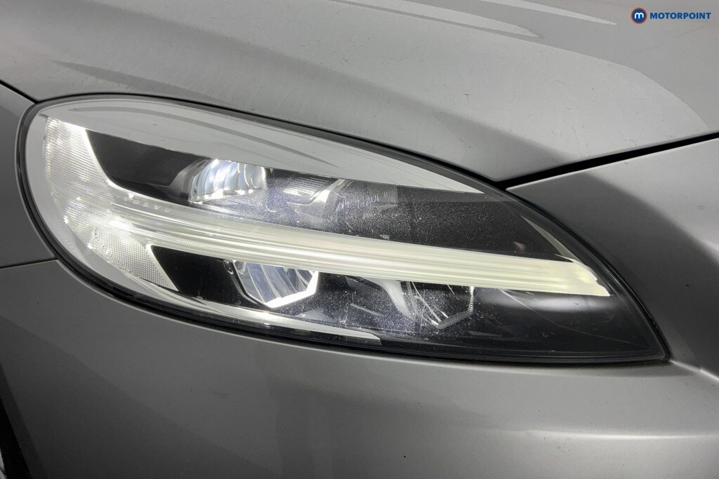 Used Volvo V40 2019 for sale - 77966241: Photo 39