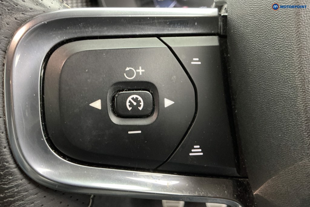 Used Volvo XC40 2021 for sale - 77171211: Photo 30