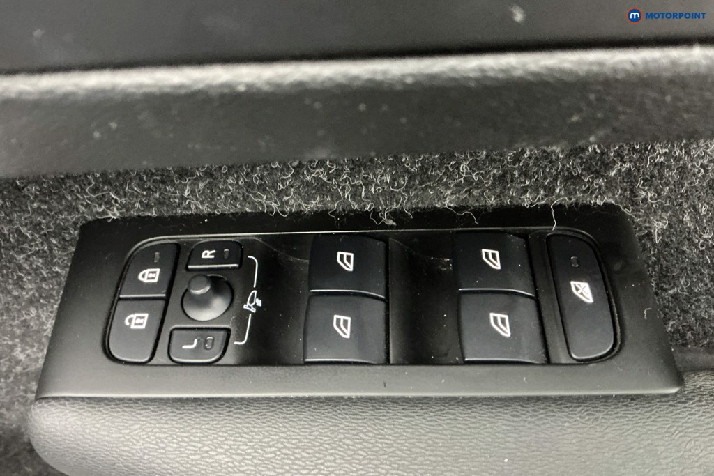 Used Volvo XC40 2021 for sale - 77171211: Photo 34