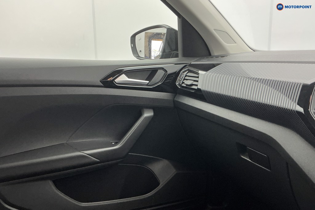 Used Volkswagen T-Cross 2023 for sale - 77998005: Photo 30