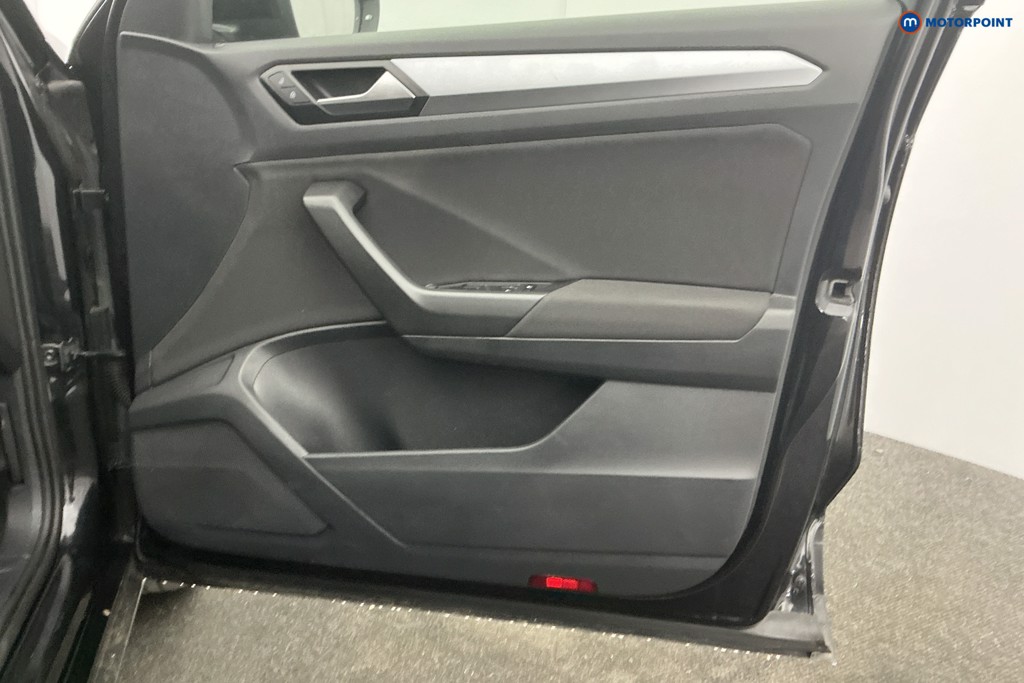 Used Volkswagen T-Roc 2022 for sale - 78081937: Photo 33