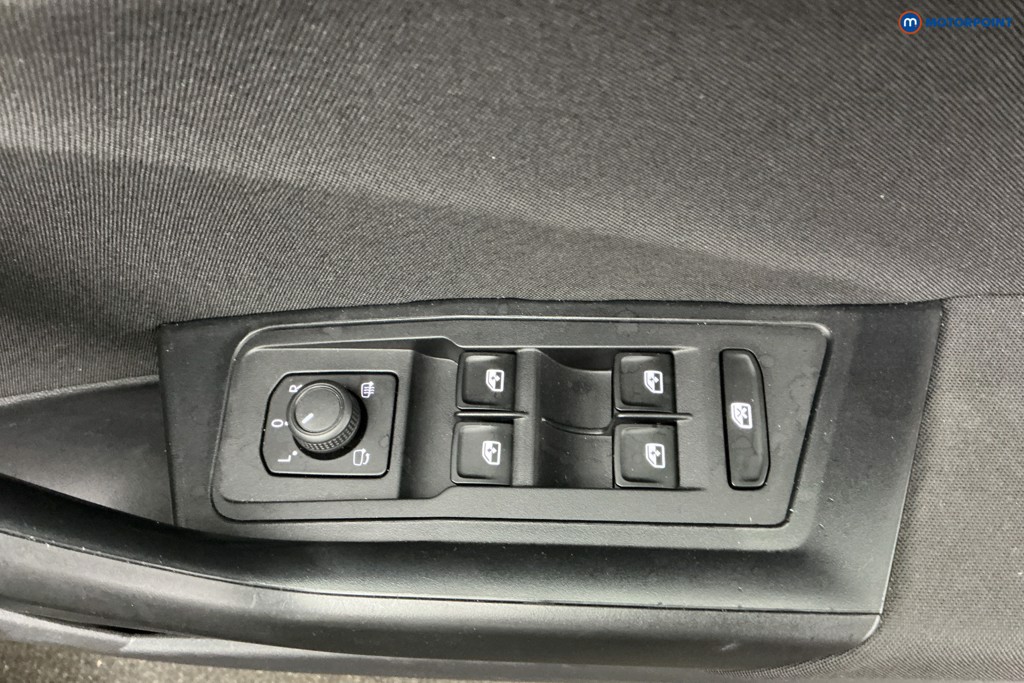 Used Volkswagen T-Roc 2022 for sale - 78081937: Photo 34