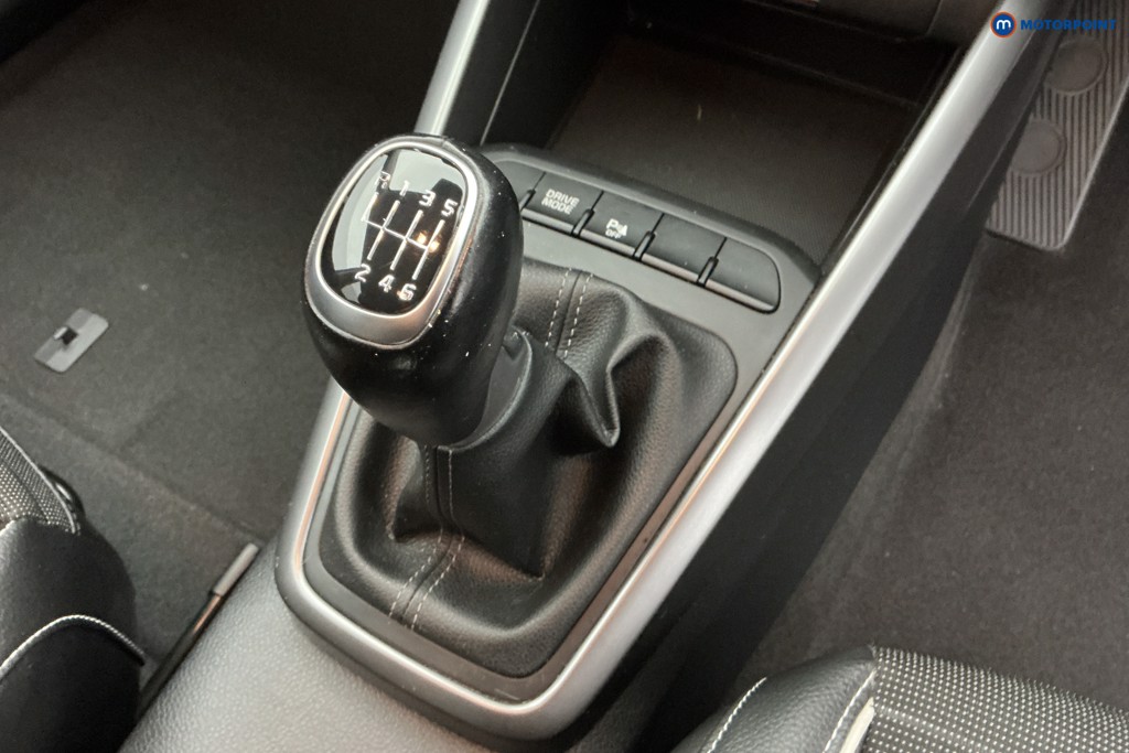 Used Kia Stonic 2022 for sale - 76777620: Photo 23